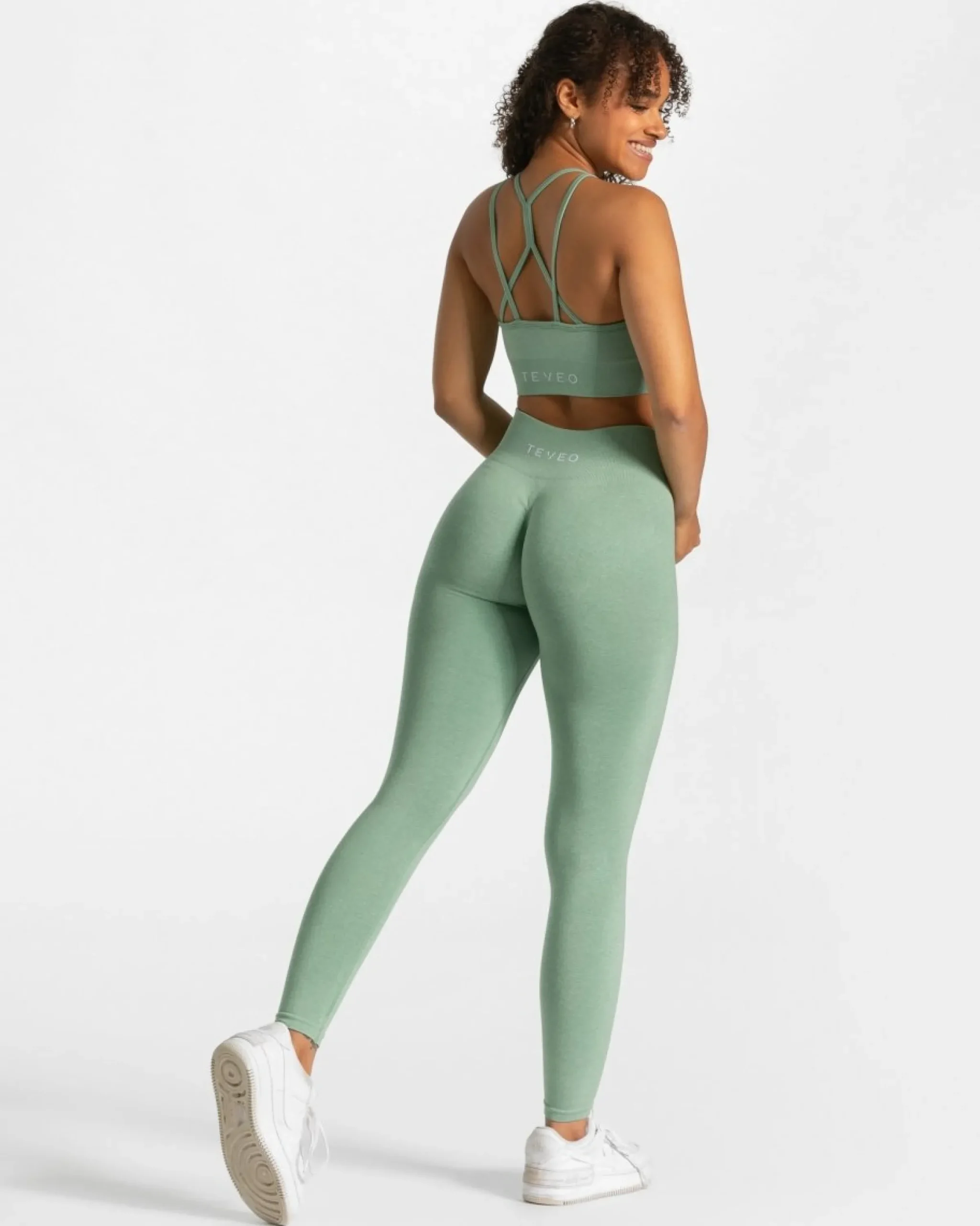 New Brassière Timeless Scrunch « vert sauge » Femme Brassières De Sport