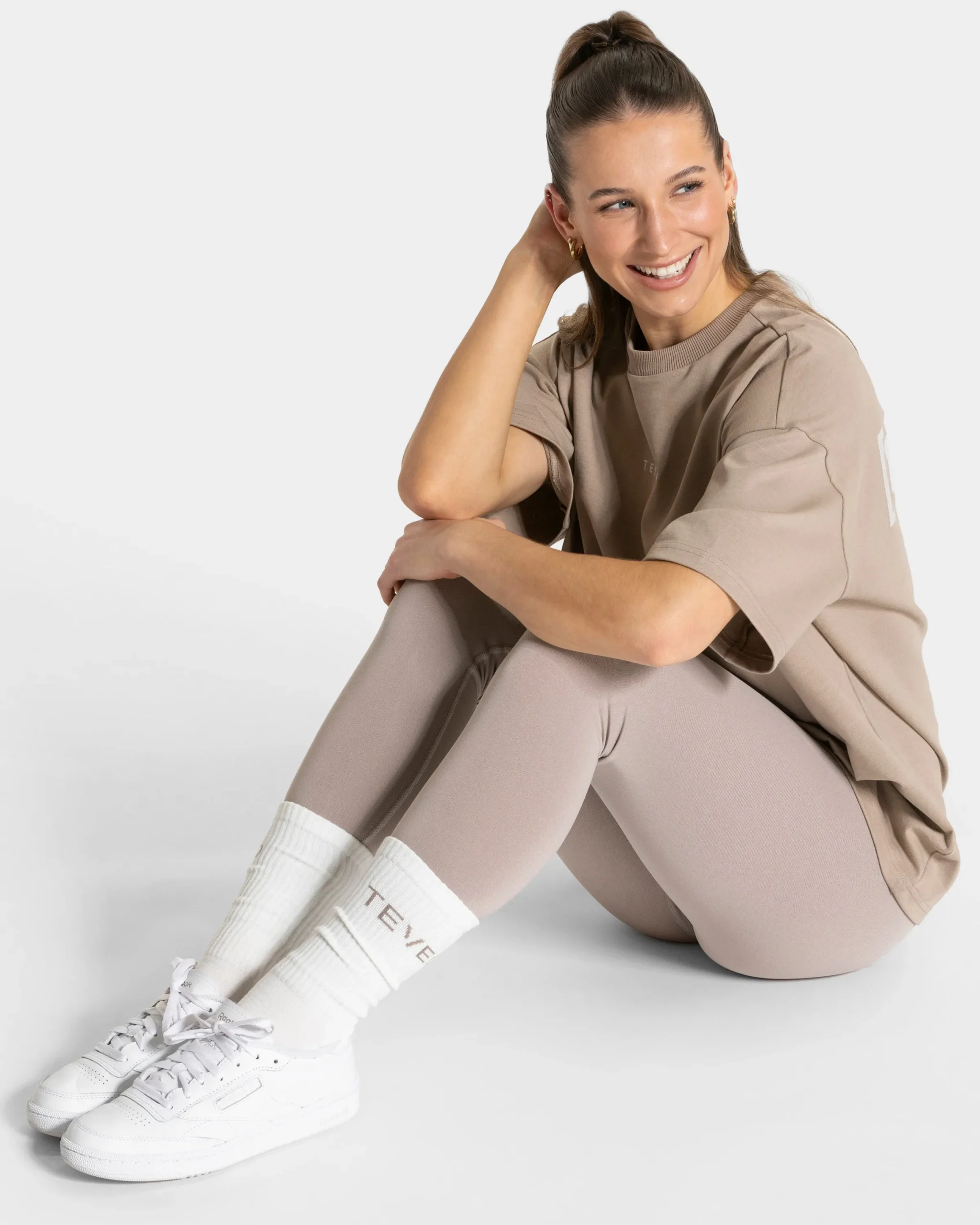 Sale Chaussettes RI"VAIV « Off White » Femme Chaussettes Et Sous-vêtements