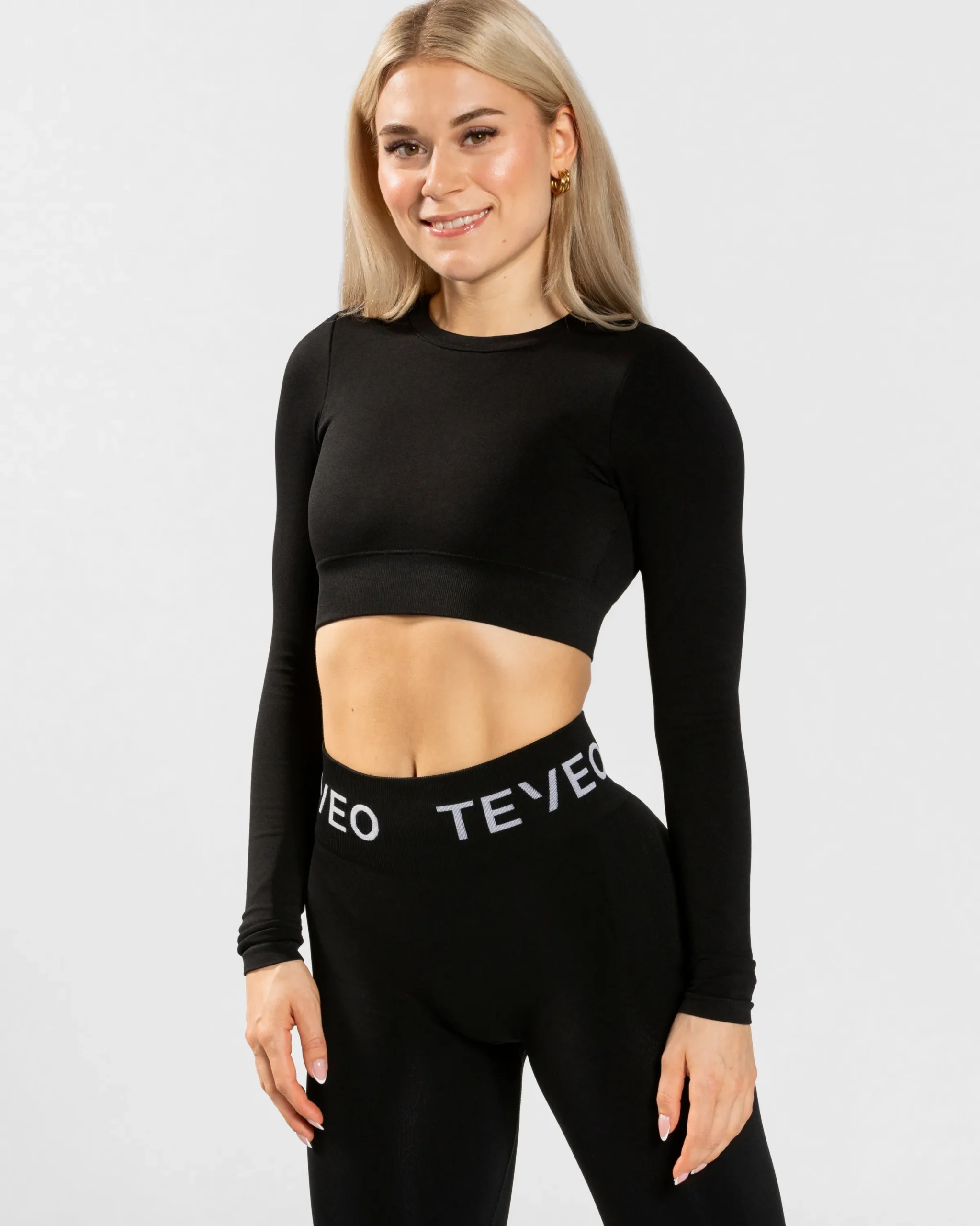 Online Haut à manches longues Everyday Cut Out « noir » Femme Hauts À Manches Longues
