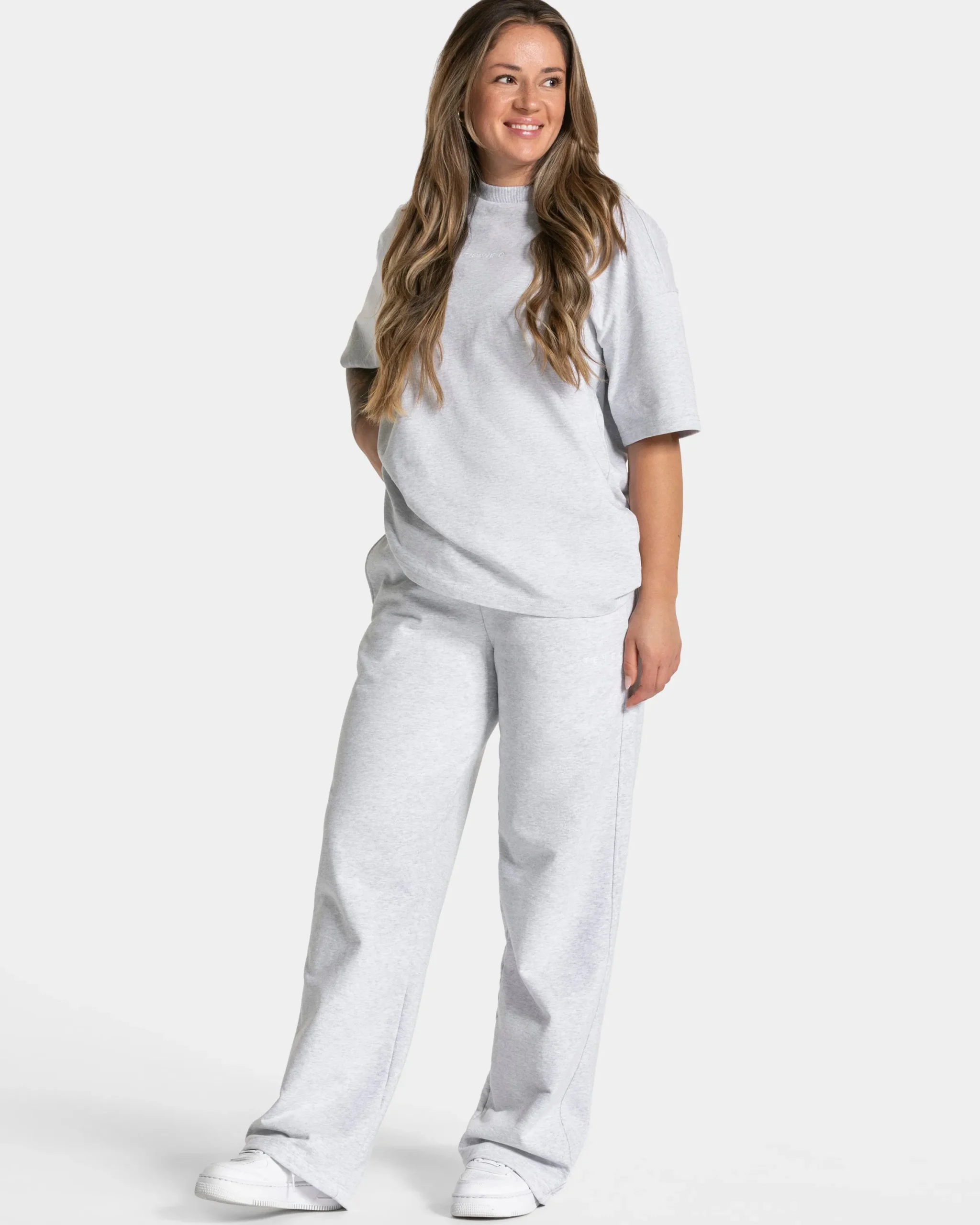 Clearance Pantalon de jogging Straight Leg RI’VAIV femmes « gris clair » Femme Pantalons De Jogging