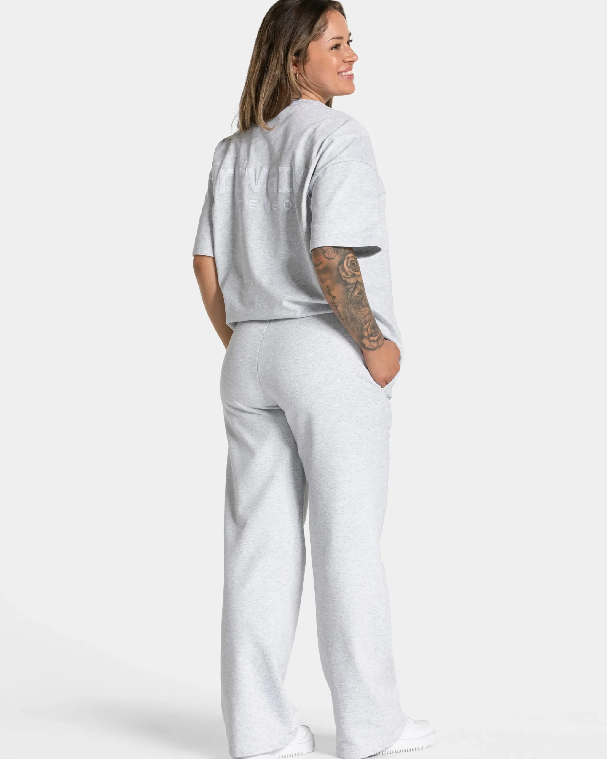 Clearance Pantalon de jogging Straight Leg RI’VAIV femmes « gris clair » Femme Pantalons De Jogging