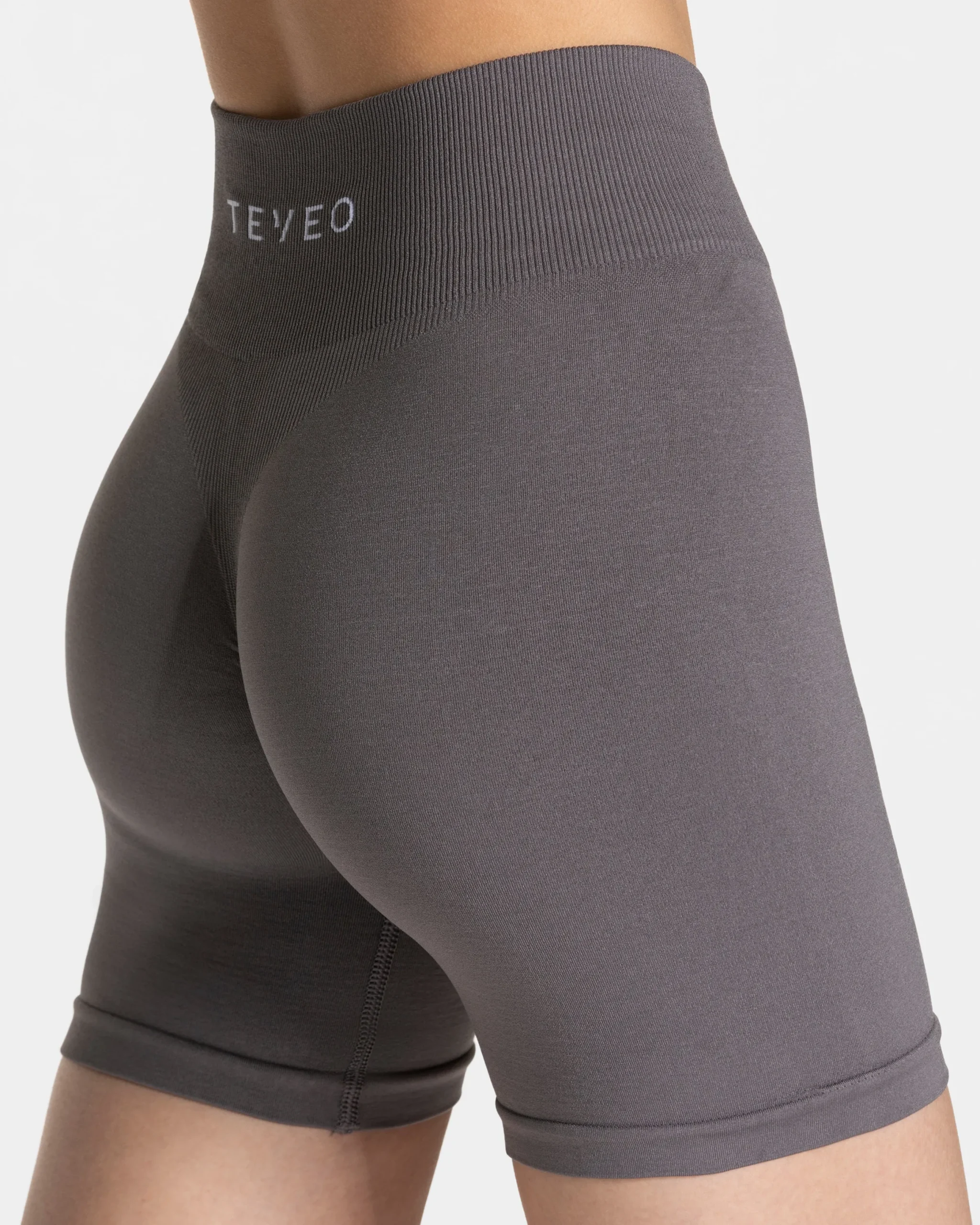 Fashion Short Covert Scrunch Timeless Pro « graphite » Femme Shorts