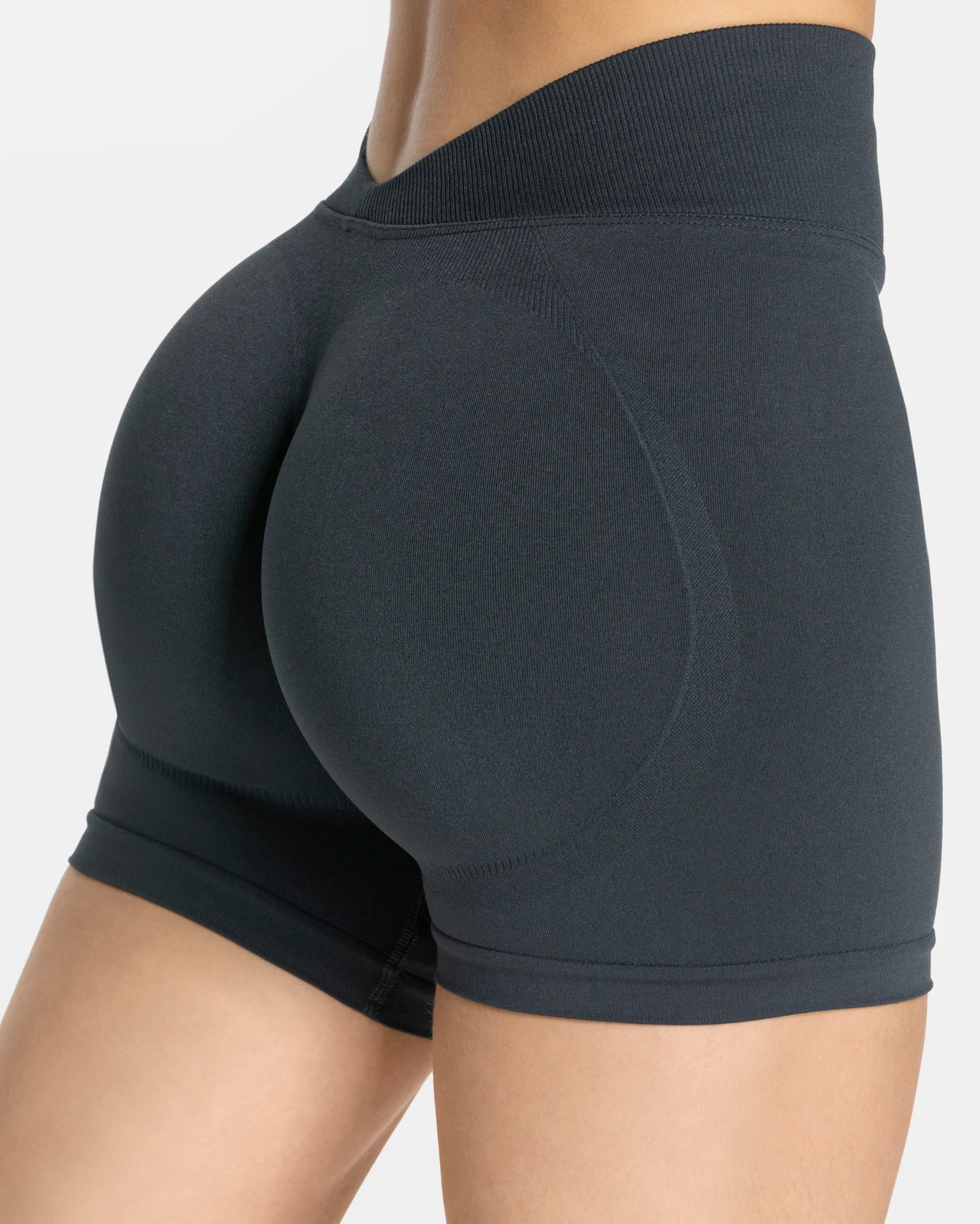 Best Short dos en V Covert scrunch Essence « Ebony » Femme Shorts