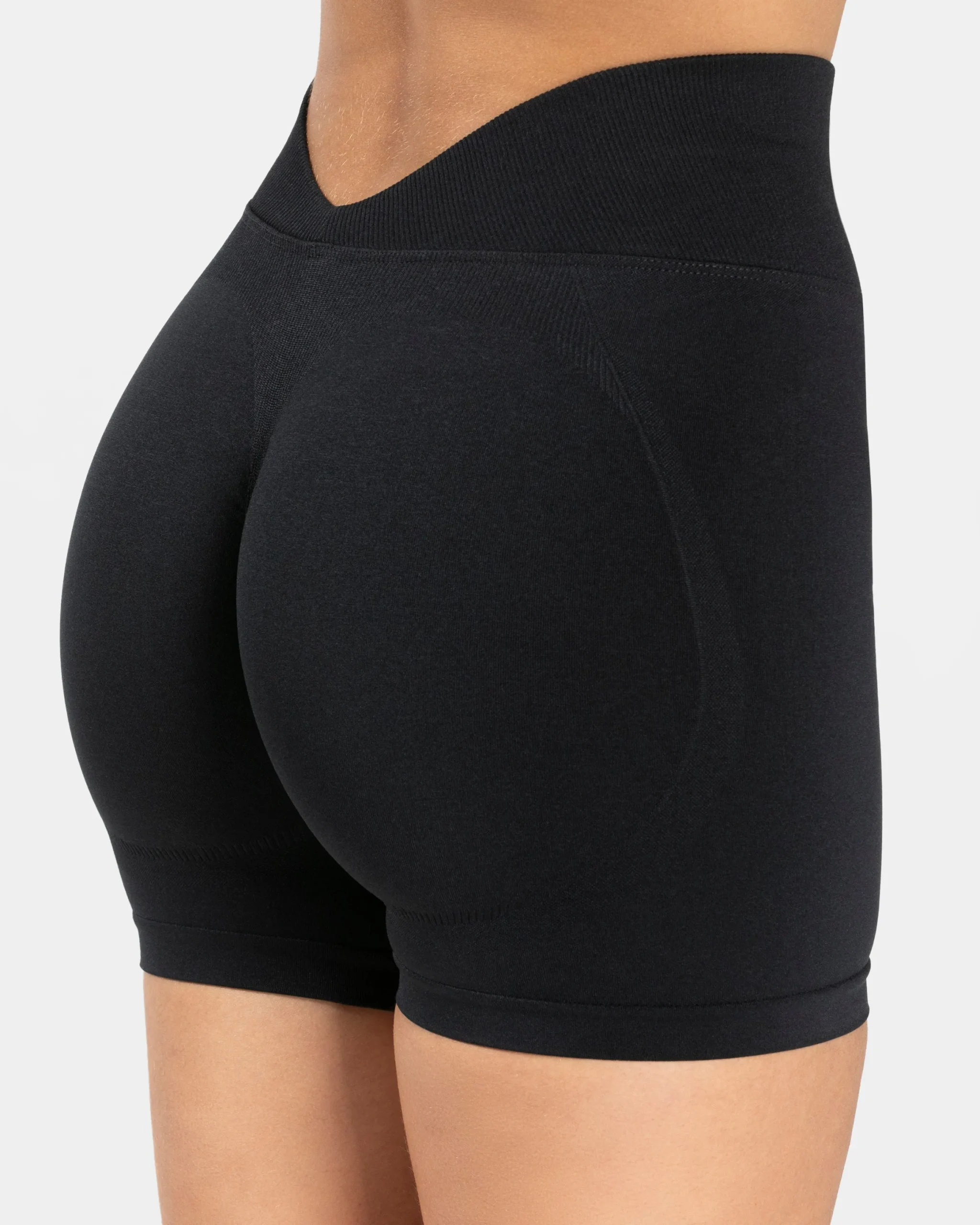Clearance Short dos en V Covert scrunch Essence « Noir » Femme Shorts